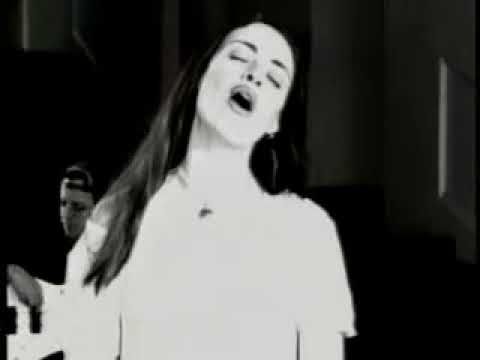 Frame from Geraldine music video